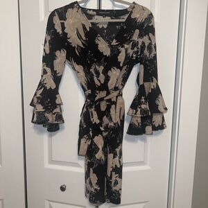 Parisian V Neck Floral Dress With Flare Sleeve - US-4/UK-8